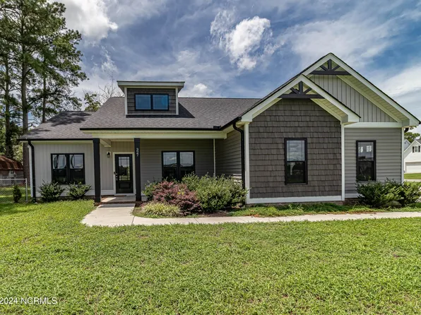 327 S Beston Road, La Grange, NC 28551