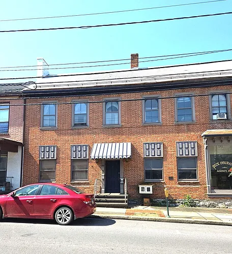 203 Lincoln Way E Photo 1