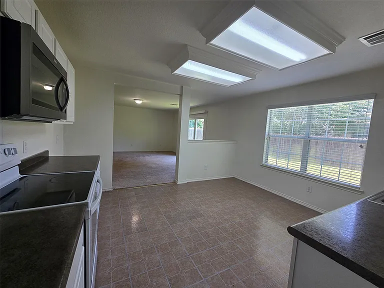2021 Rim Rock Dr — Photo 4