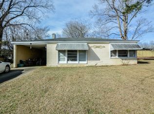 314 S Robertson St, Clayton, NC 27520