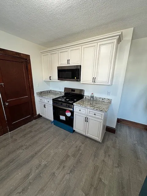 Building Photo - 30 Boutwell St #30