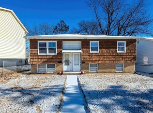 2421 N Division St #2421, Davenport, IA 52804