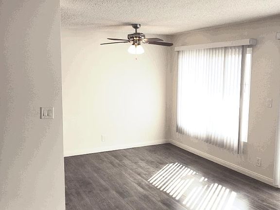 2nd image of 1427 N Poinsettia Pl APT 210