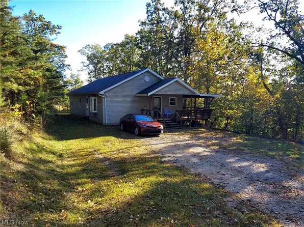 605 Morgan Rdg, Walker, WV 26180