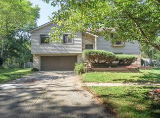 5974 W Raintree Ct #48198, Ypsilanti, MI 48197