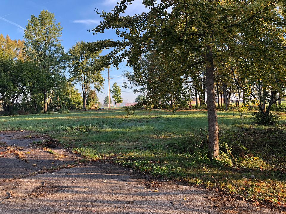 2nd image of 14685 Clayton Rd