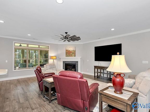 5th image of 9059 Redstone Square Dr