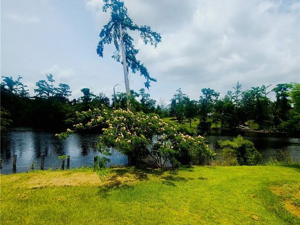 2531 River Rd, Westlake, LA 70669