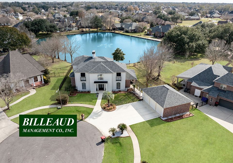 1st image of 105 Woodbine Dr