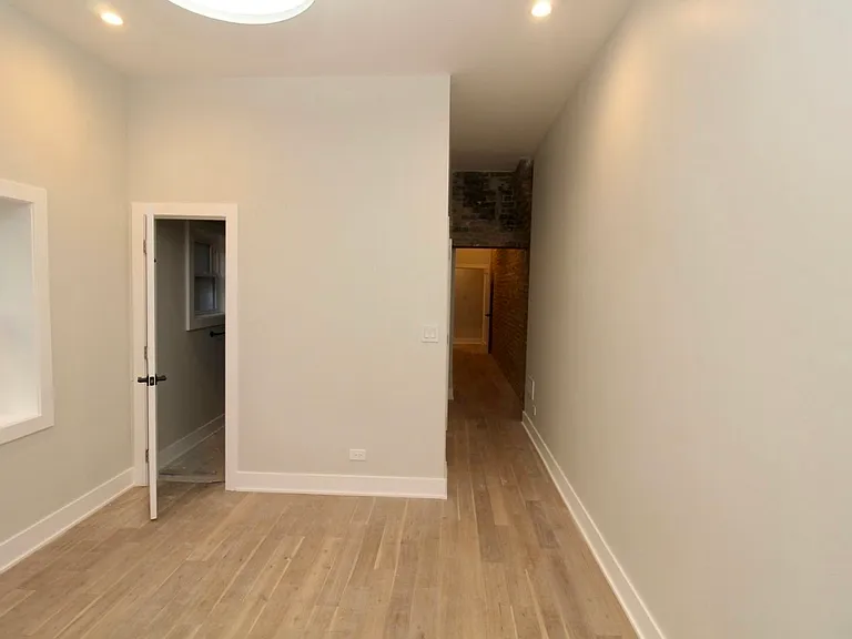 64 E Cedar St #2R — Photo 19