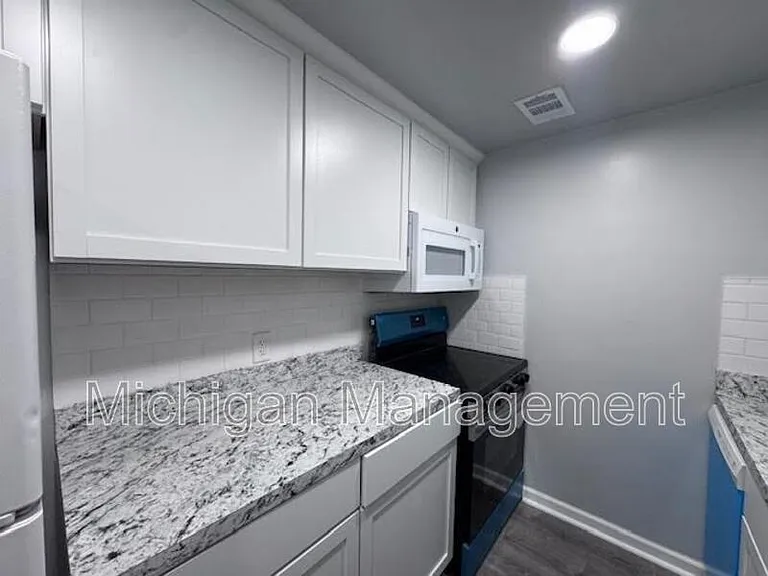 22700 Garrison St #604 — Photo 6