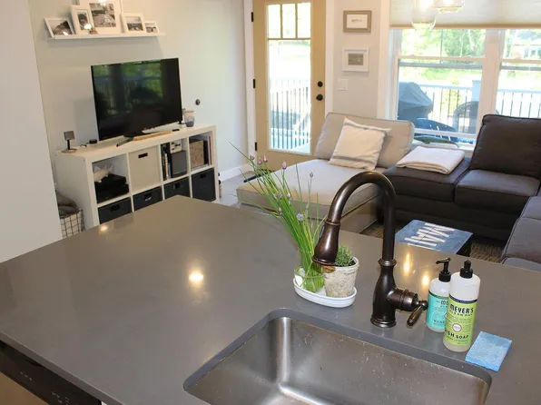 8 Hill Way Unit 5, Cape Elizabeth, ME 04107