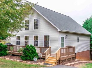 517 Marian Pl, Staunton, VA 24401