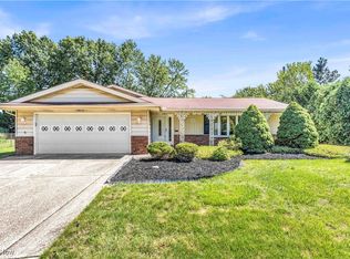 1983 Bromton Dr, Lyndhurst, OH