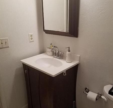 5th image of 530 SE 2nd Ave APT F1
