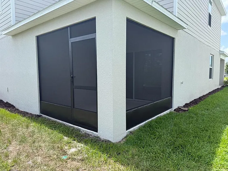 424 Wayland Dr — Photo 16