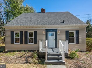 118 Fish Pond Rd, Sewell, NJ 08080