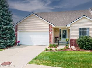 9088 Spring Brook Cir, Davison, MI 48423