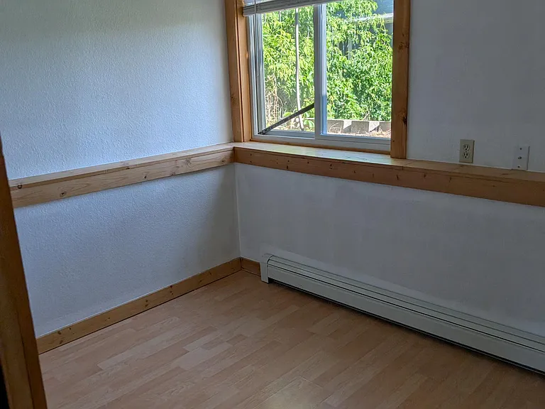 2319 Livingston Ave — Photo 3