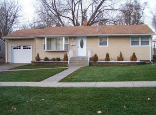 106 Franke Ave, Cary, IL 60013