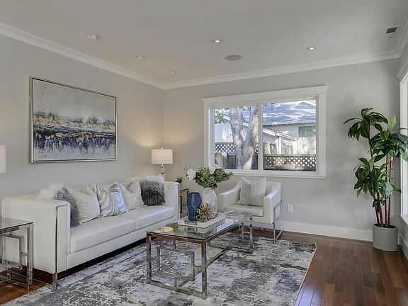 2nd image of 230 Matadero Ave