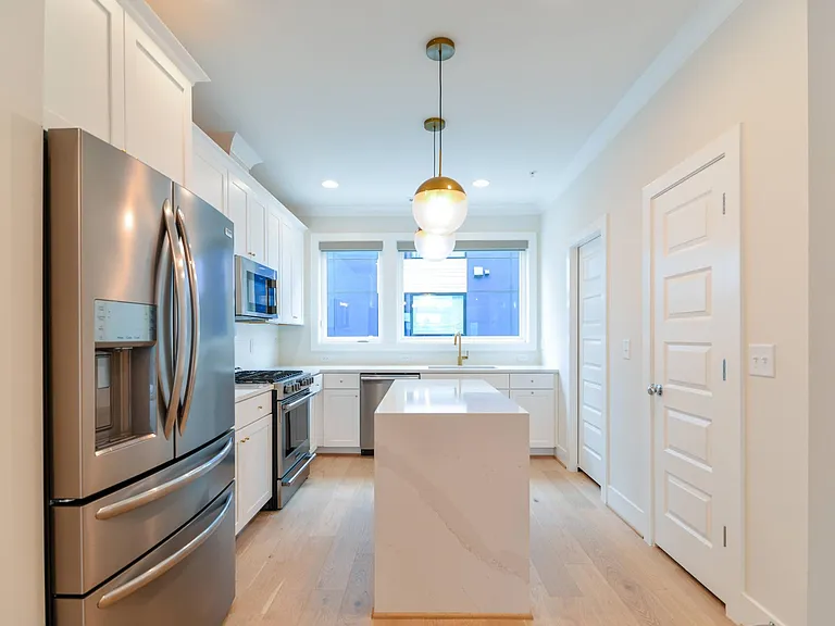 5 Seawell Ave #105 — Photo 8