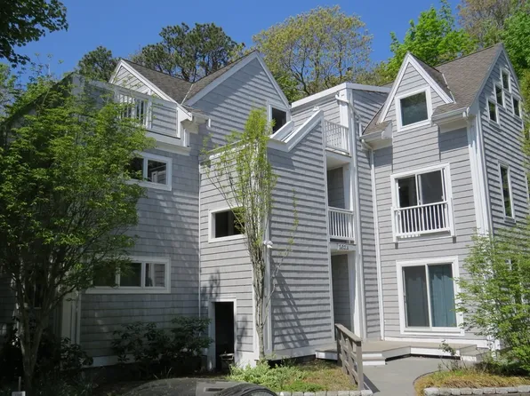 202-202A Bradford St #4, Provincetown, MA 02657