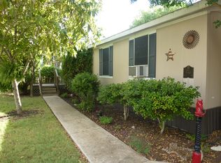 220 County Road 4522, Hondo, TX 78861