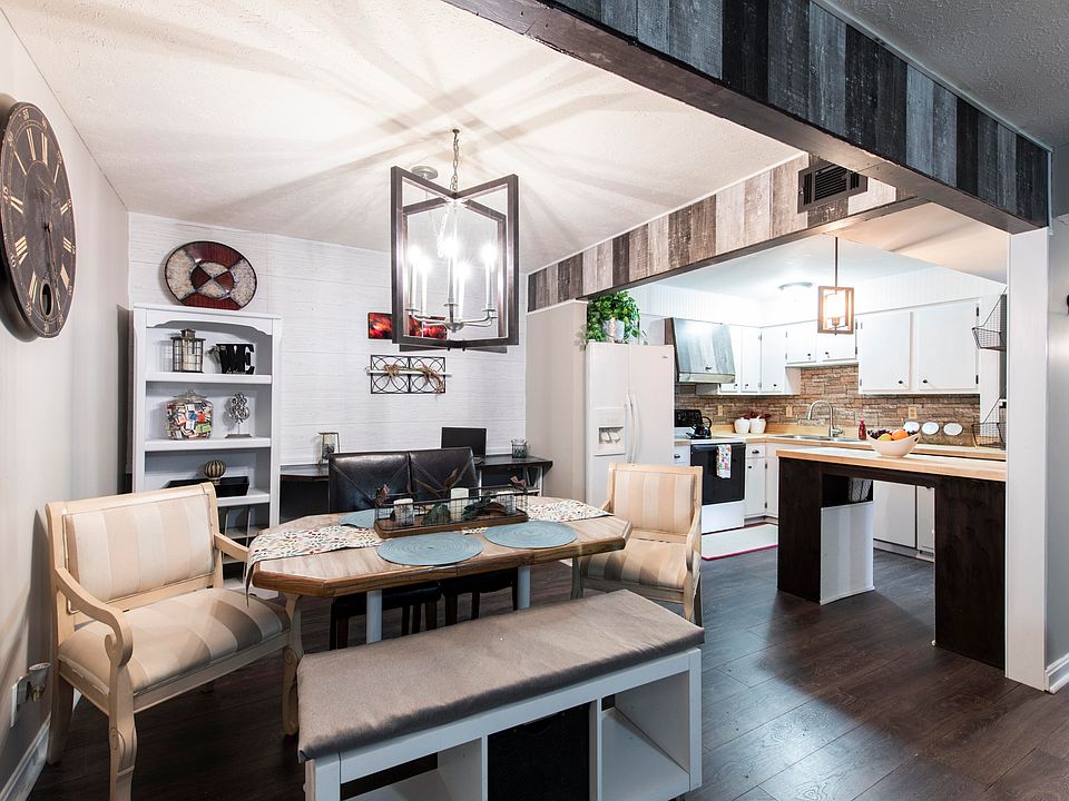 1st image of 304 Chanel Ct APT 8