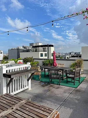 Rented by Pear NYC LLC | media 29