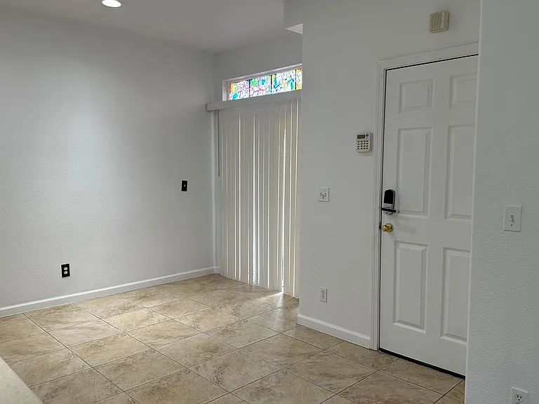 2230 Gibralter Ln — Photo 9