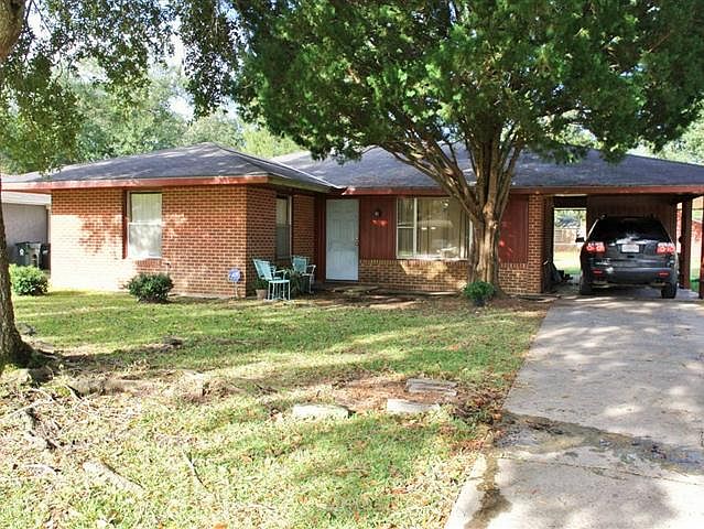 1st image of 703 Vicnaire St
