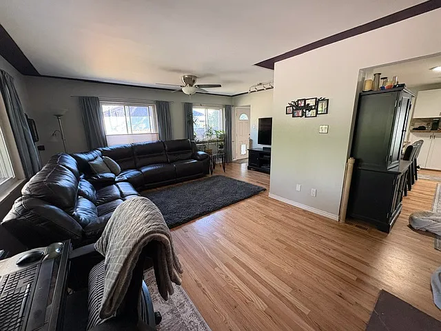 3073 S Robin Way — Photo 8