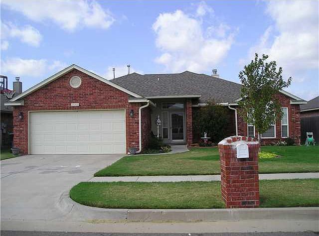 1st image of 16205 Stoneview Dr