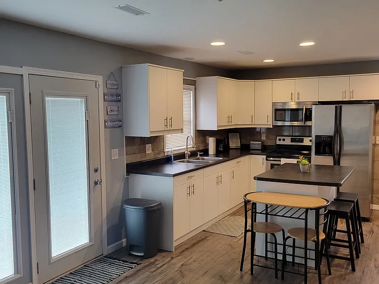 5317 W Cloverdale Rd — Photo 6