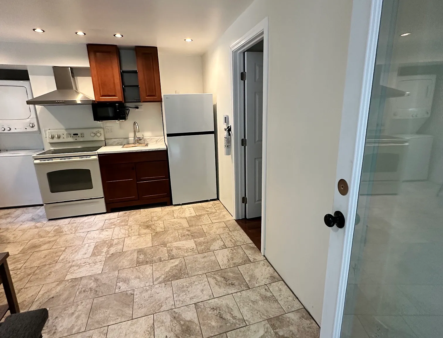 1 bed, 365 sqft, $1,650 — Photo 2