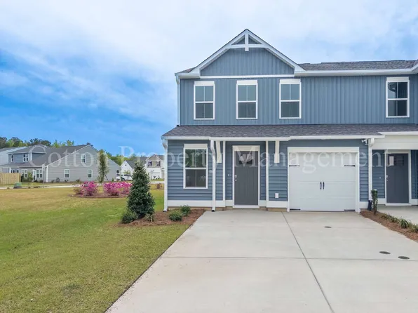 29 W Pioneer Way, Hampstead, NC 28443