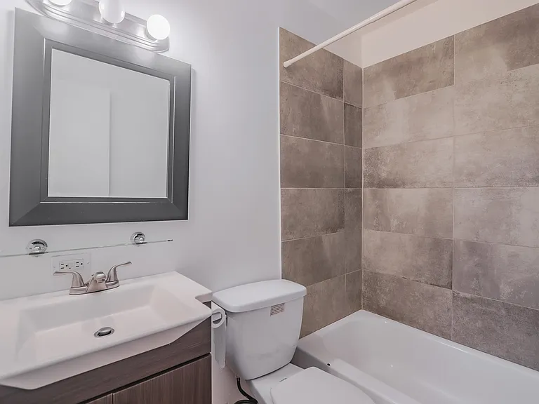 18235 Detroit Ave — Photo 12