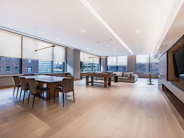 98-08 Queens Boulevard image 11 of 15