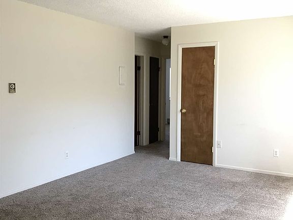 3rd image of 3107 Palm Ct APT 3