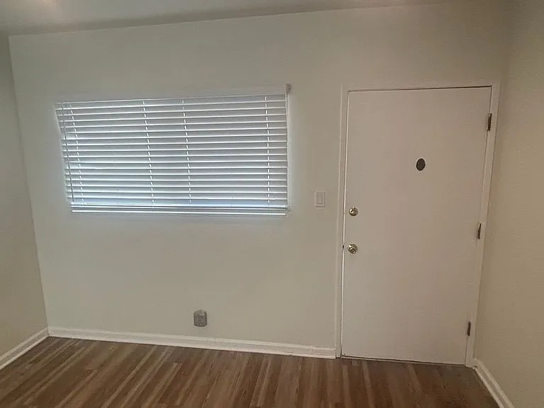2408 Ocean Park Blvd — Photo 6