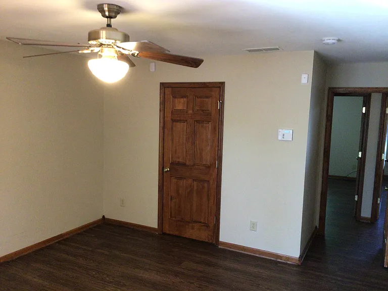 722 Justin Ct — Photo 8