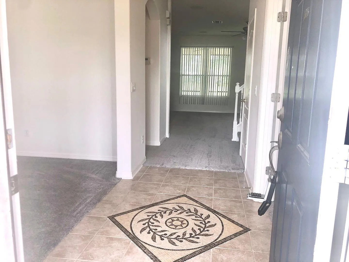 Move In August! Beautiful Large/Spacious Home! Newer Carpet On 1st Floor! Great Location! 2 Story... — Photo 4