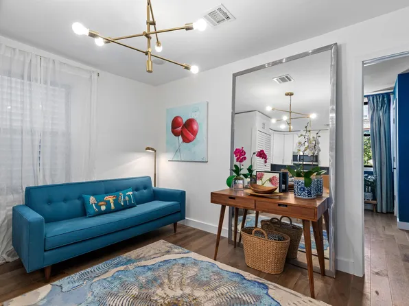 41 Beacon Avenue image 4 of 21