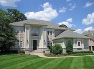 2276 Regency Woods Dr, Lisle, IL 60532