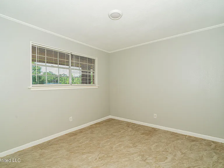 264 Alexander Rd — Photo 6