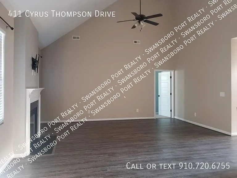411 Cyrus Thompson Dr — Photo 18