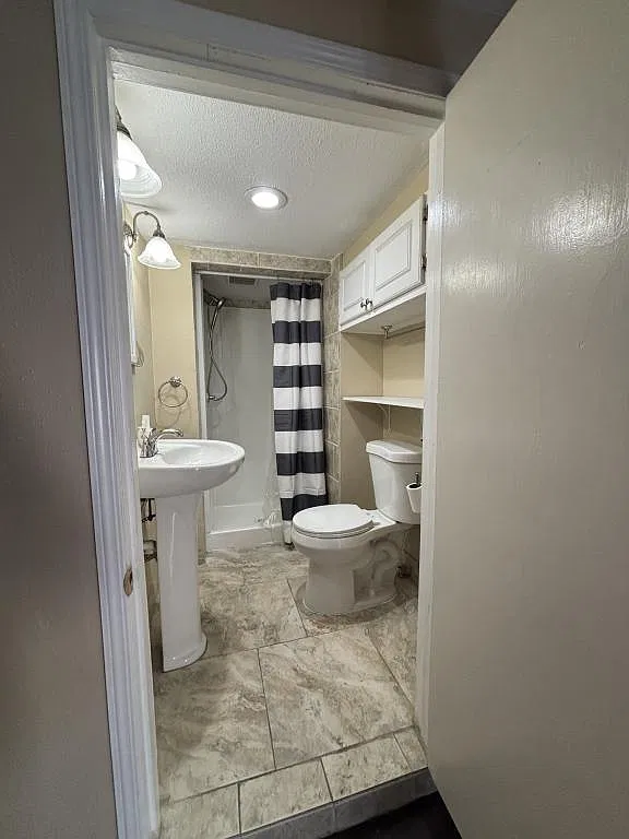 845 S 3rd St — Photo 3