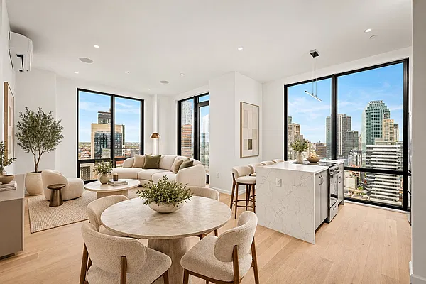 Living room, photo 1