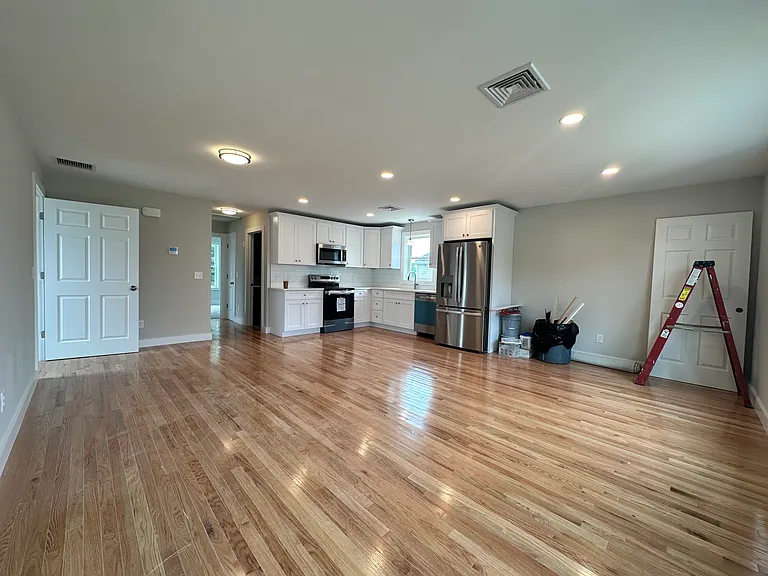 7 Blossom St #7B — Photo 7